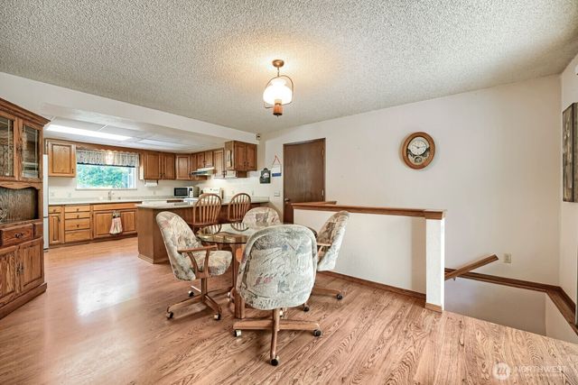 16108 43rd Street E, Sumner, WA 98391