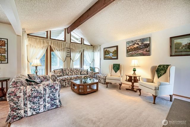 16108 43rd Street E, Sumner, WA 98391