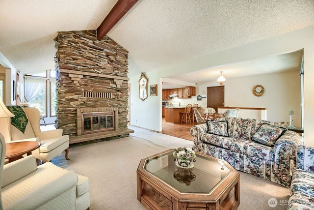 16108 43rd Street E, Sumner, WA 98391