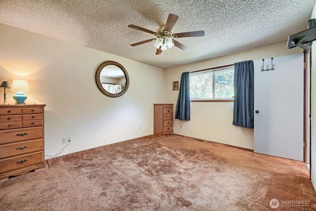 16108 43rd Street E, Sumner, WA 98391