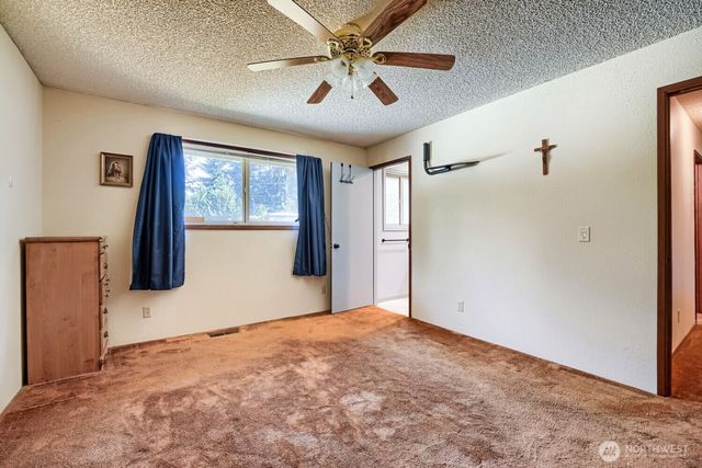 16108 43rd Street E, Sumner, WA 98391
