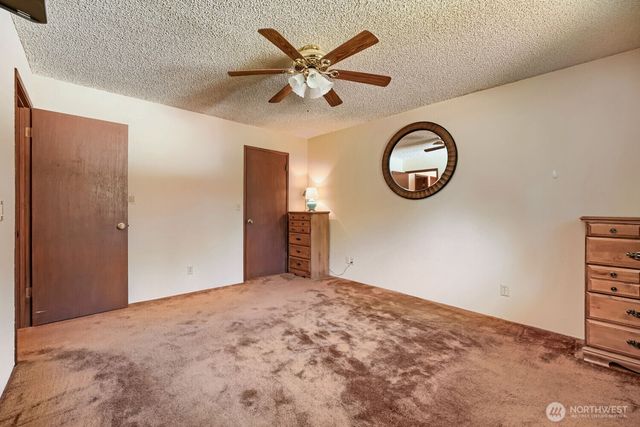 16108 43rd Street E, Sumner, WA 98391