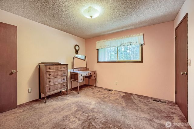 16108 43rd Street E, Sumner, WA 98391