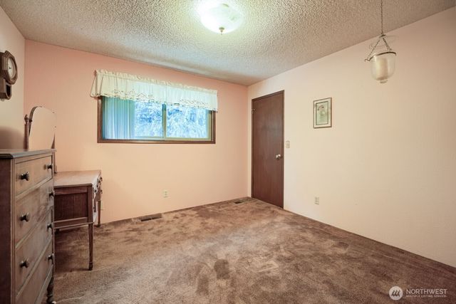 16108 43rd Street E, Sumner, WA 98391