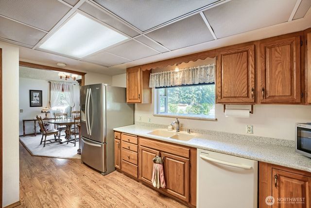 16108 43rd Street E, Sumner, WA 98391
