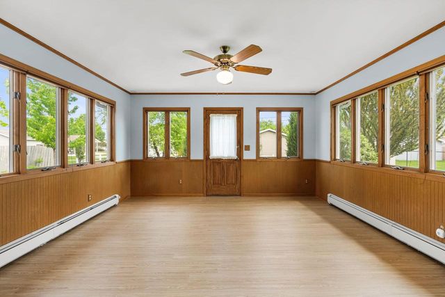 1756 SOUTHLAND AVENUE, Oshkosh, WI 54902