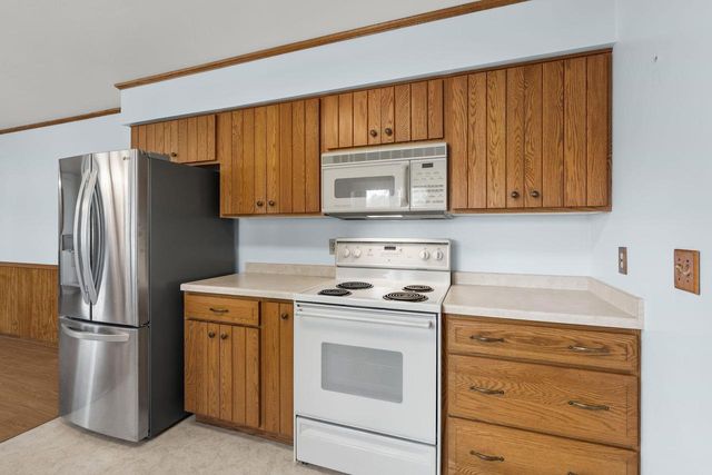 1756 SOUTHLAND AVENUE, Oshkosh, WI 54902