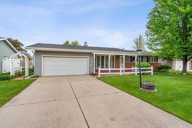 1756 SOUTHLAND AVENUE, Oshkosh, WI 54902