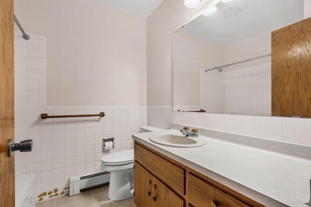 1756 SOUTHLAND AVENUE, Oshkosh, WI 54902