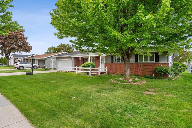 1756 SOUTHLAND AVENUE, Oshkosh, WI 54902