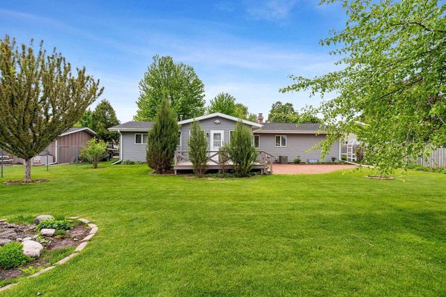 1756 SOUTHLAND AVENUE, Oshkosh, WI 54902