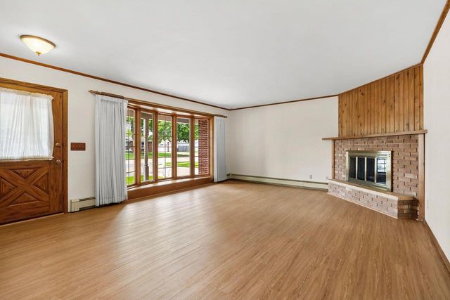 1756 SOUTHLAND AVENUE, Oshkosh, WI 54902