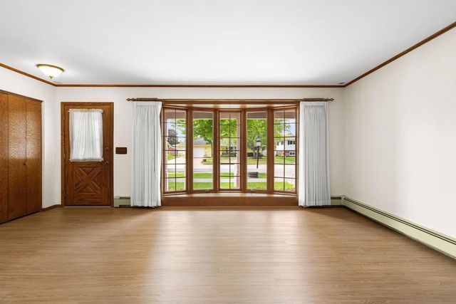 1756 SOUTHLAND AVENUE, Oshkosh, WI 54902