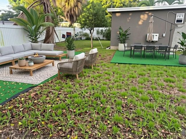 1080 NE 145th St, North Miami, FL 33161