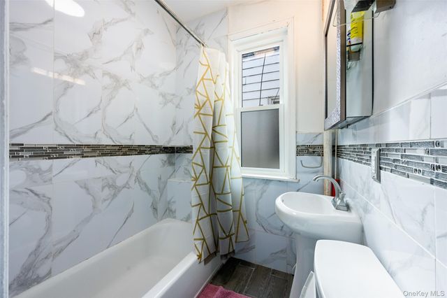 2565 99th Street, East Elmhurst, NY 11369