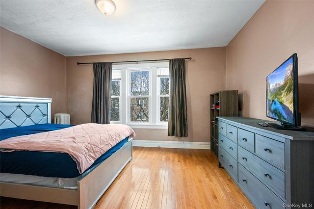 2565 99th Street, East Elmhurst, NY 11369