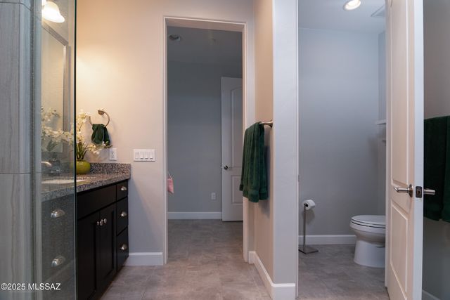 6615 W Red Hawk Place, Marana, AZ 85658