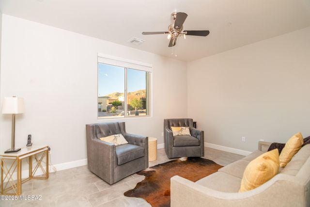 6615 W Red Hawk Place, Marana, AZ 85658