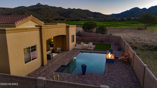 6615 W Red Hawk Place, Marana, AZ 85658