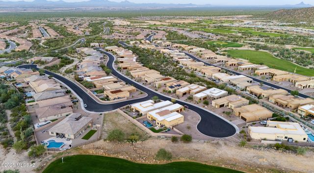 6615 W Red Hawk Place, Marana, AZ 85658