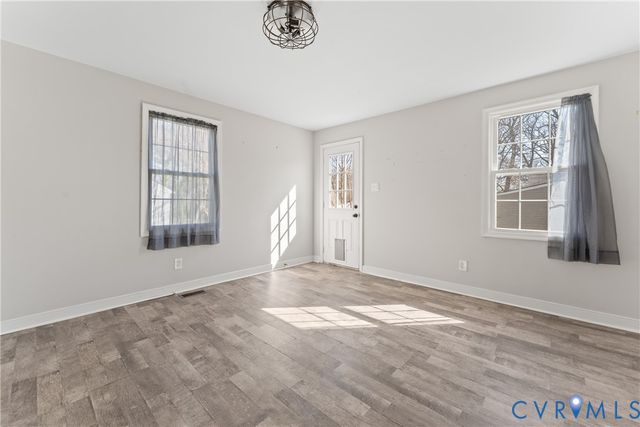 2212 Oakwood Ln, Henrico, VA 23228