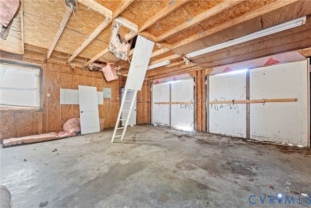 2212 Oakwood Ln, Henrico, VA 23228