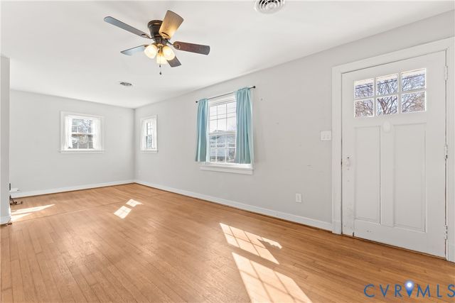 2212 Oakwood Ln, Henrico, VA 23228