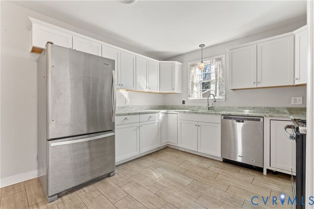 2212 Oakwood Ln, Henrico, VA 23228