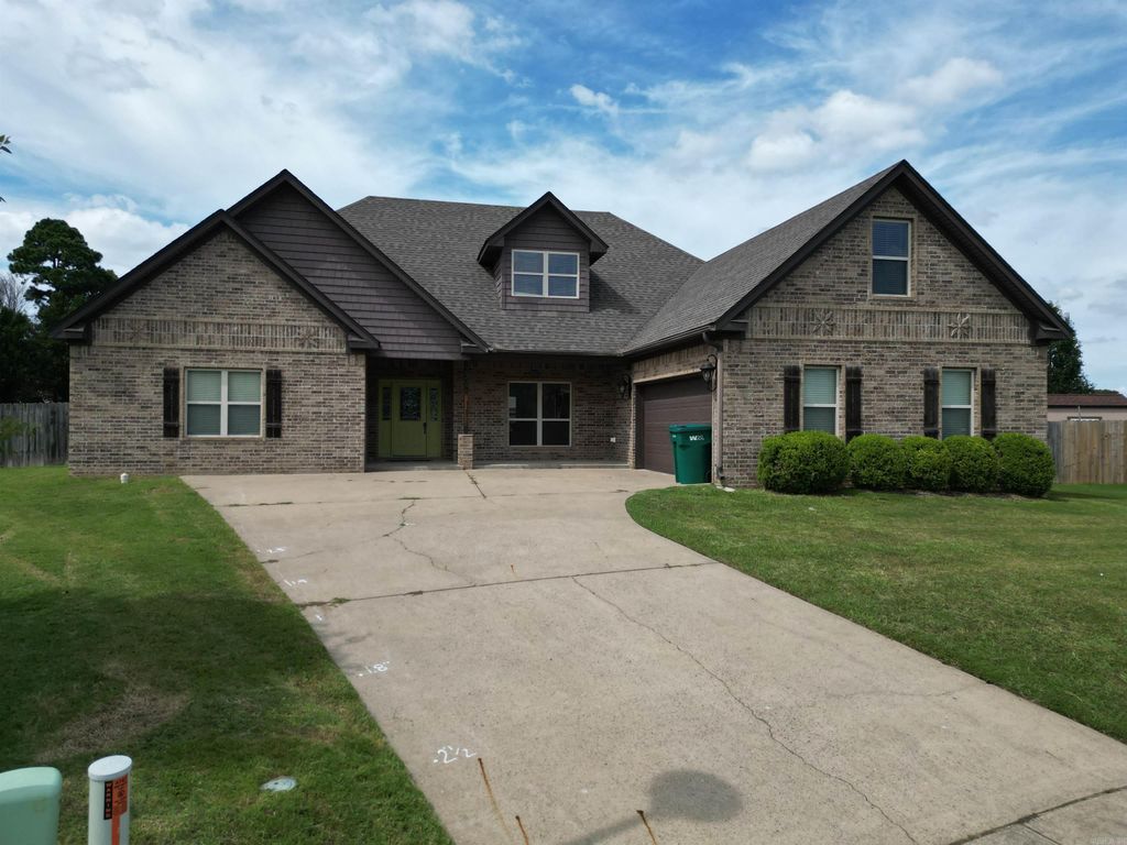3323 Stonewall Drive, Benton, AR 72015