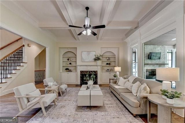 420 Lafayette Close, Roswell, GA 30075