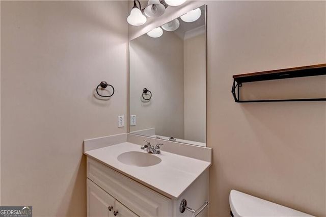 420 Lafayette Close, Roswell, GA 30075