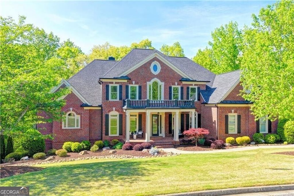 420 Lafayette Close, Roswell, GA 30075