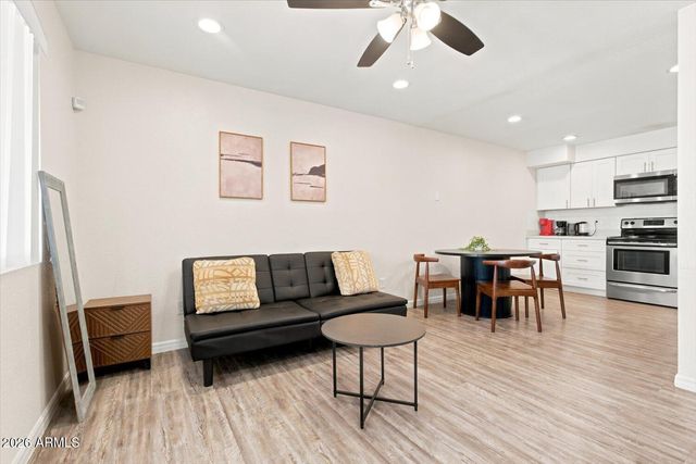515 W PEBBLE BEACH Drive, Tempe, AZ 85282
