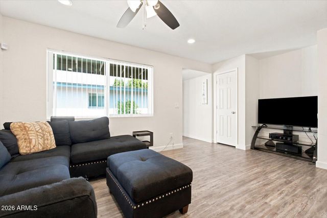 515 W PEBBLE BEACH Drive, Tempe, AZ 85282