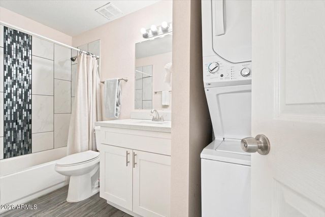 515 W PEBBLE BEACH Drive, Tempe, AZ 85282