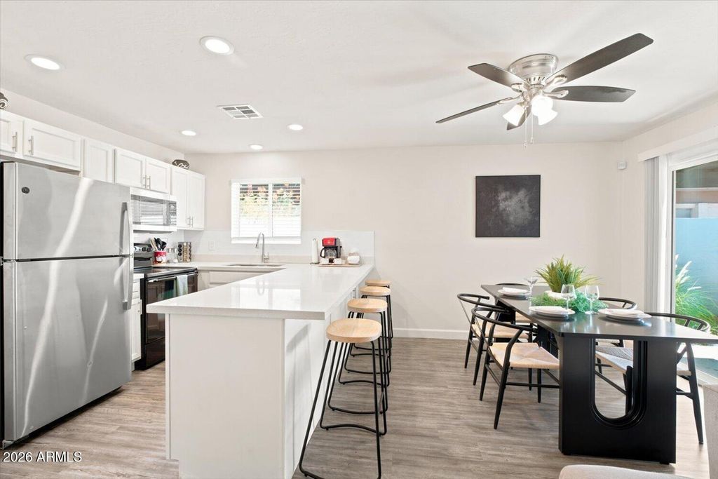 515 W PEBBLE BEACH Drive, Tempe, AZ 85282 — photo 5
