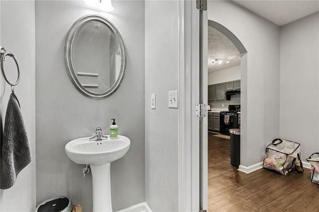 6211 Shoals Loop, Union City, GA 30291