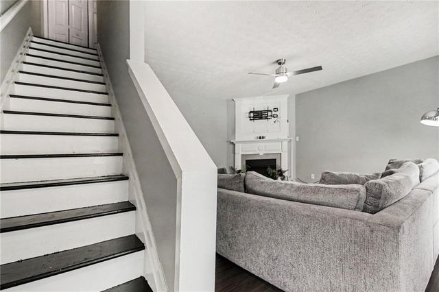 6211 Shoals Loop, Union City, GA 30291
