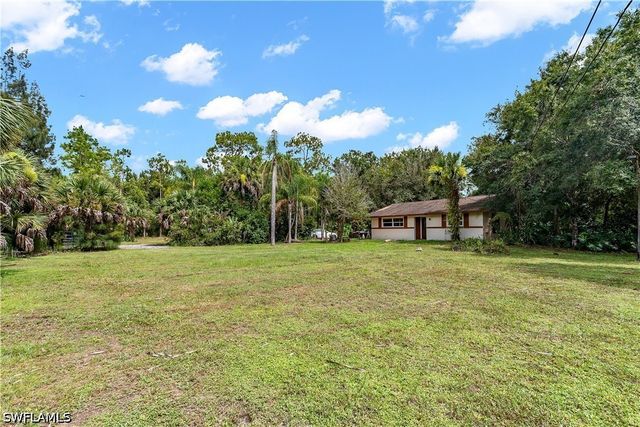 3420 6th AVE NE, Naples, FL 34120