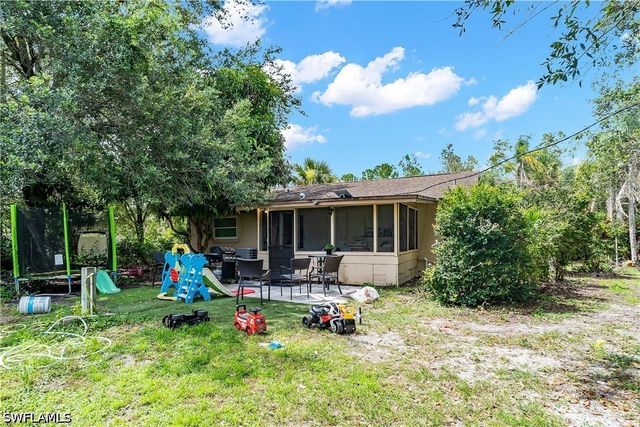 3420 6th AVE NE, Naples, FL 34120