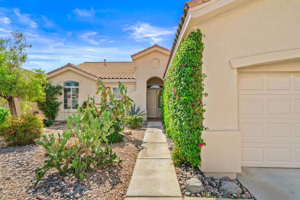 Image 3 of property listing at 80157 Royal Birkdale Drive, Indio, CA 92201