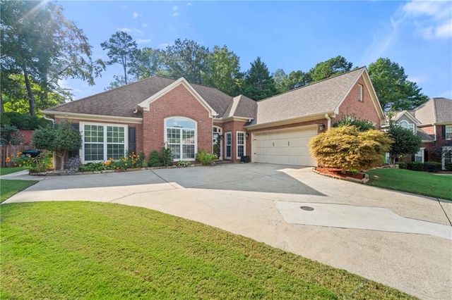 3200 Golden Spring Drive, Buford, GA 30519