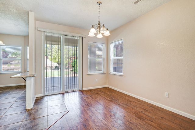 10101 Avenida Vista Sol NW, Albuquerque, NM 87114