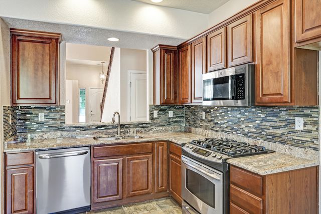 10101 Avenida Vista Sol NW, Albuquerque, NM 87114