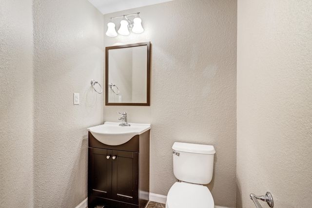 10101 Avenida Vista Sol NW, Albuquerque, NM 87114