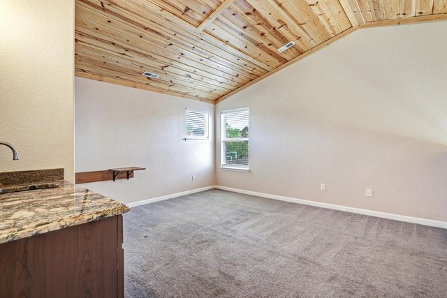 10101 Avenida Vista Sol NW, Albuquerque, NM 87114