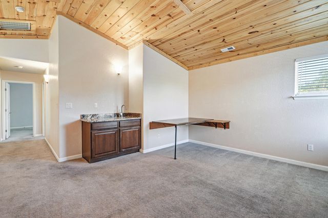 10101 Avenida Vista Sol NW, Albuquerque, NM 87114