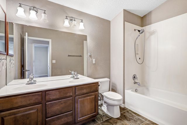 10101 Avenida Vista Sol NW, Albuquerque, NM 87114