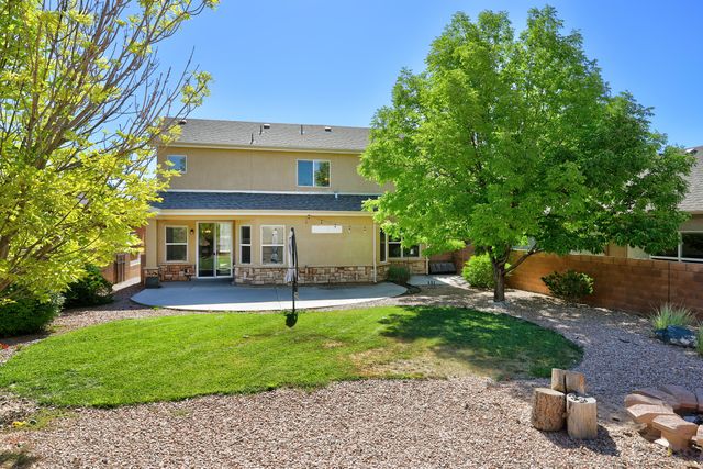 10101 Avenida Vista Sol NW, Albuquerque, NM 87114