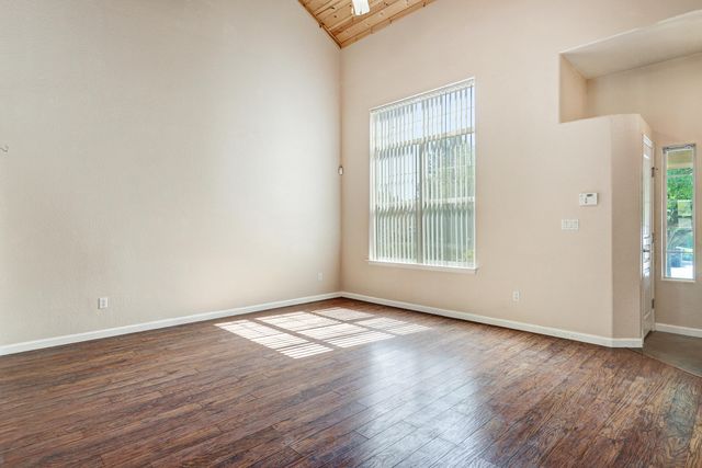 10101 Avenida Vista Sol NW, Albuquerque, NM 87114